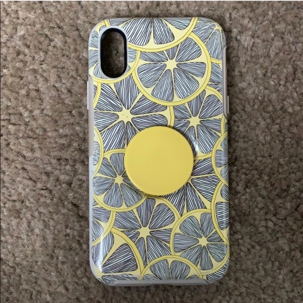 iPhone XR Lemons Otterbox w Pop Socket